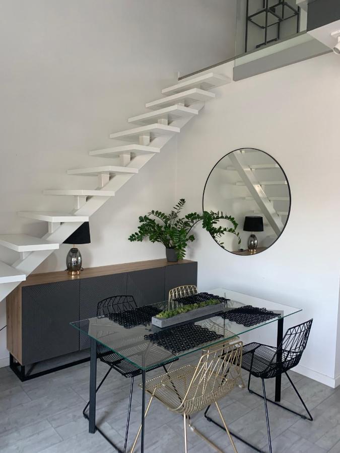 Ekskluzywny Penthouse Z Ogrodem W Centrum Lodzi ภายนอก รูปภาพ
