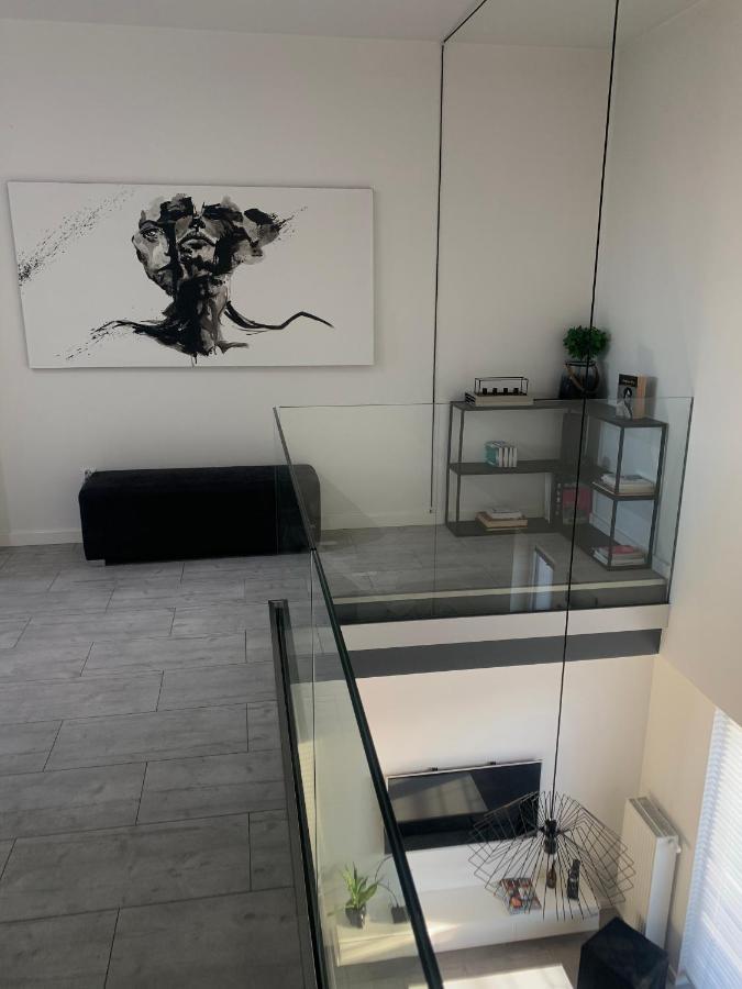 Ekskluzywny Penthouse Z Ogrodem W Centrum Lodzi ภายนอก รูปภาพ