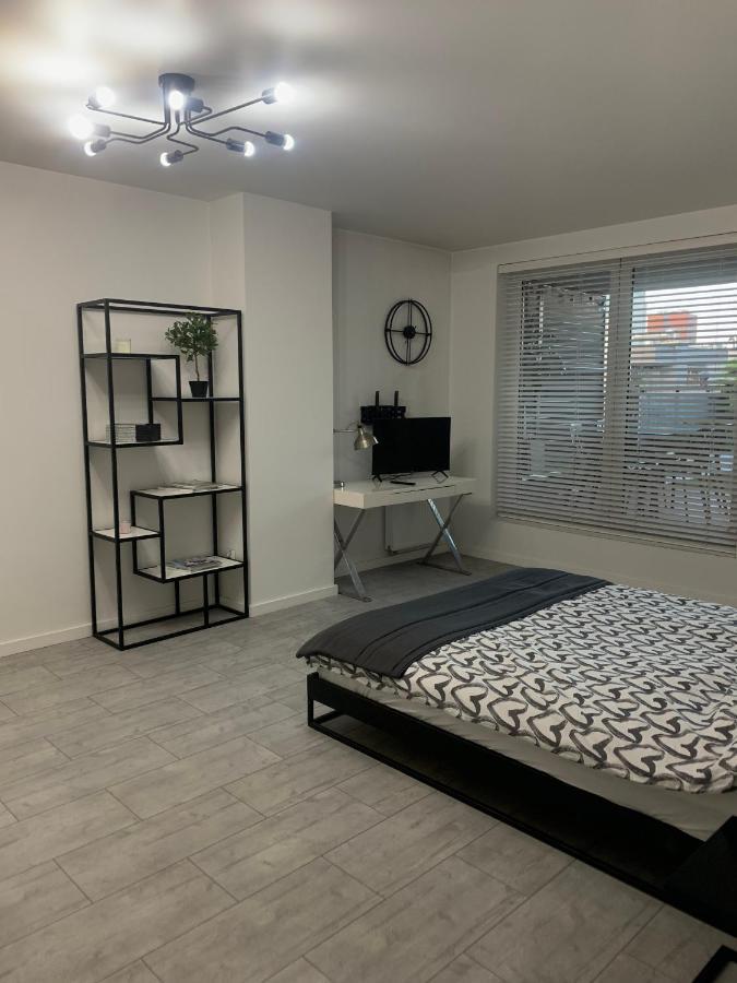 Ekskluzywny Penthouse Z Ogrodem W Centrum Lodzi ภายนอก รูปภาพ